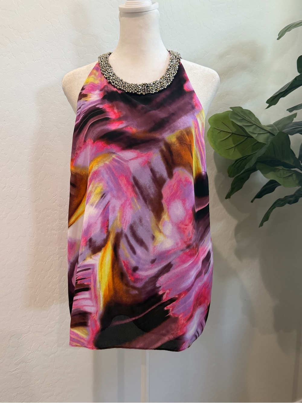 Jennifer Lopez branded pink and purple SZ Large